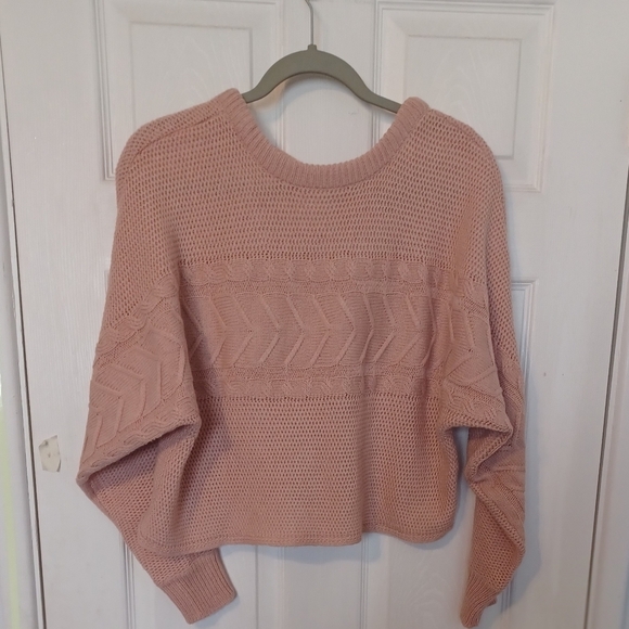 Derek Heart Sweaters - 💰Derek Heart crop sweater, size XL.